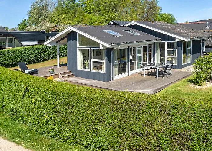Awesome In Juelsminde Tatil Evi